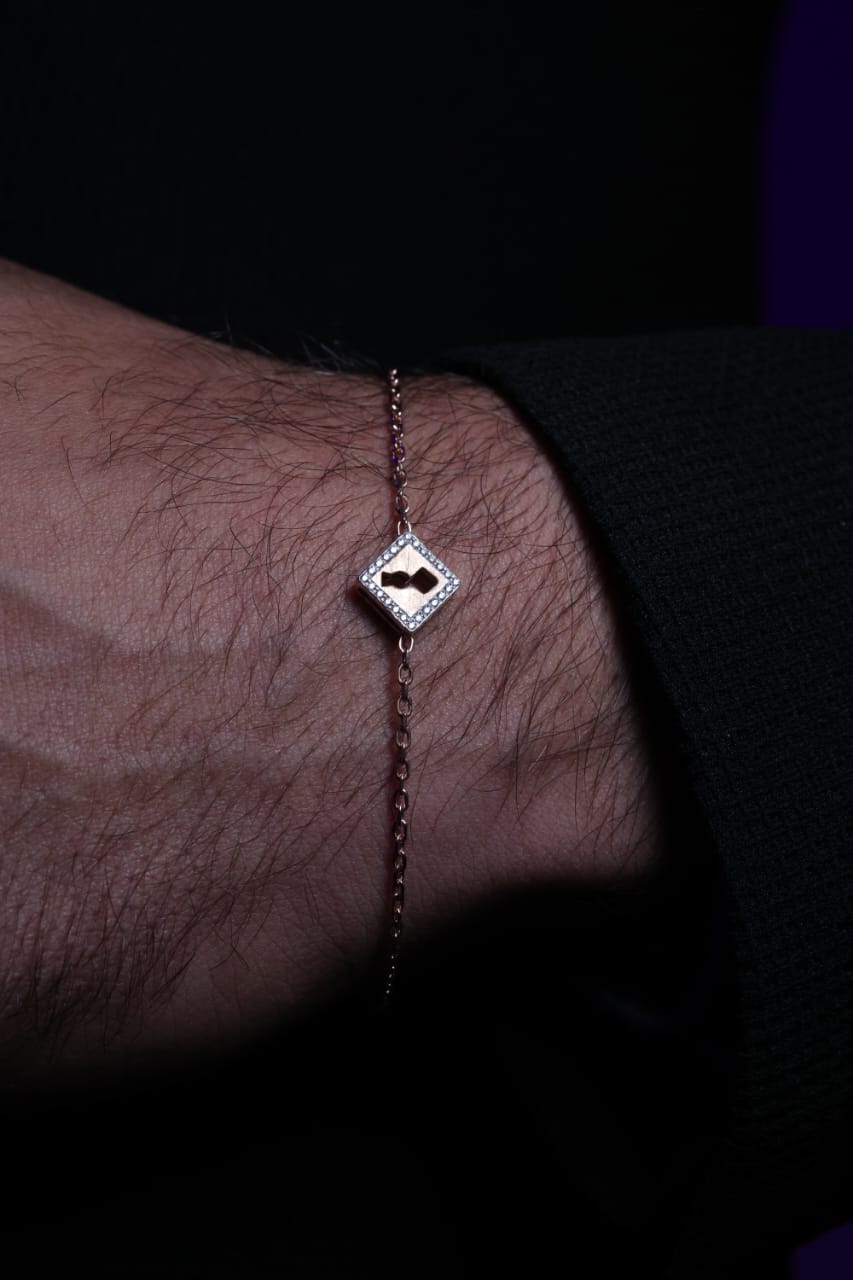 Stone Rose Gold Lock